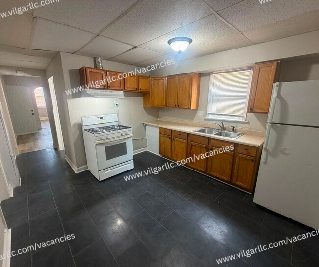 Foto del edificio - 4856 Magoun Ave