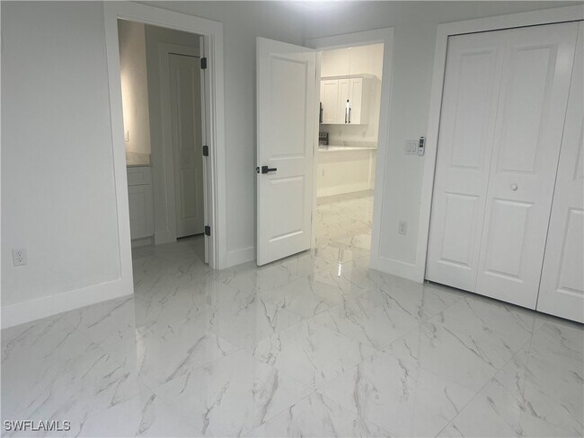 Foto del edificio - 2403 Dogwood Ave S