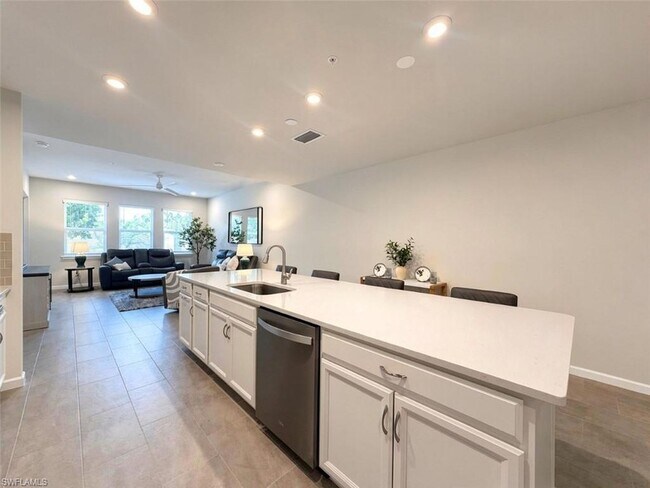 Foto del edificio - 4660 Arboretum Cir