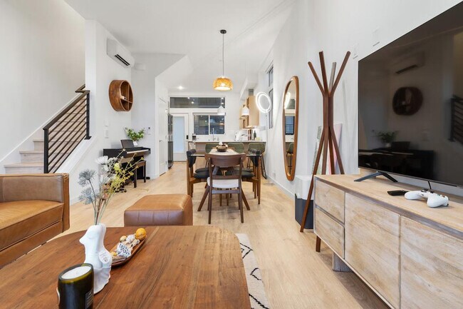 Foto del edificio - 2433 S Plum St