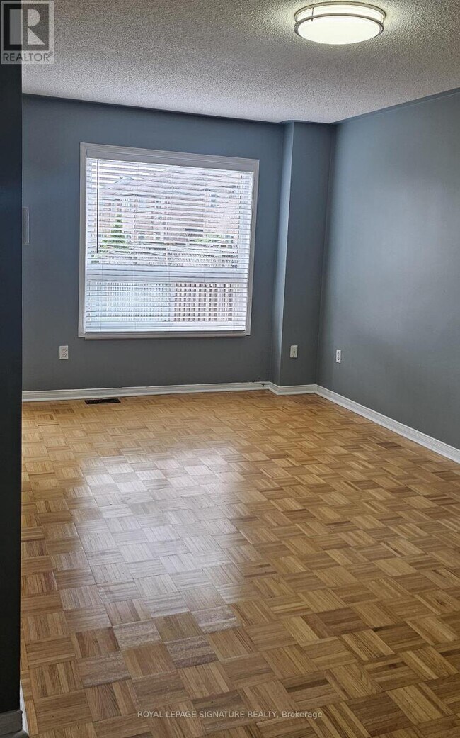 Building Photo - 3085 Wrigglesworth Crescent