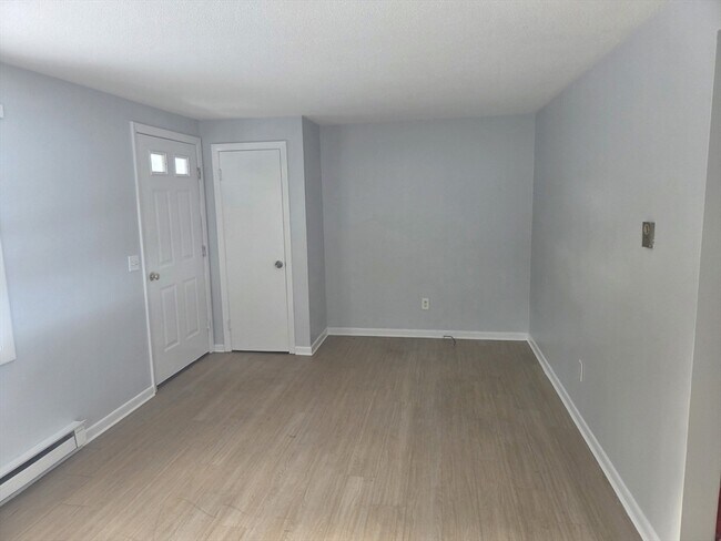 Foto del edificio - 0 Town House Ct