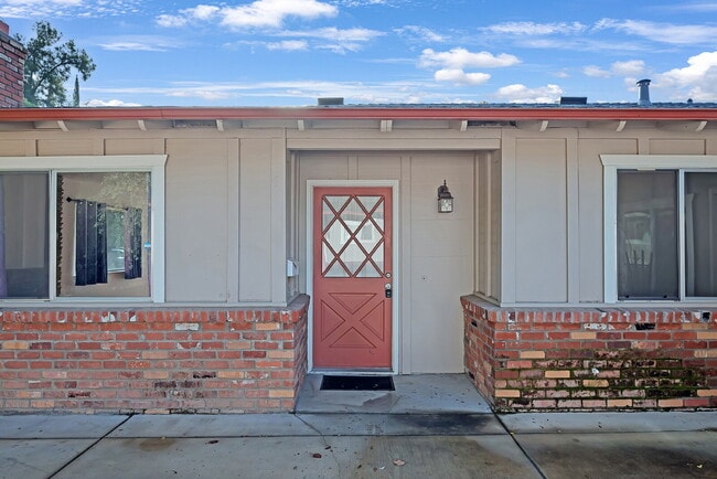 Foto del edificio - Comfortable 3-Bedroom Home for Rent in Central Davis