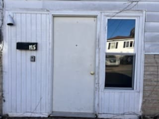 Primary Photo - 19 Turner St