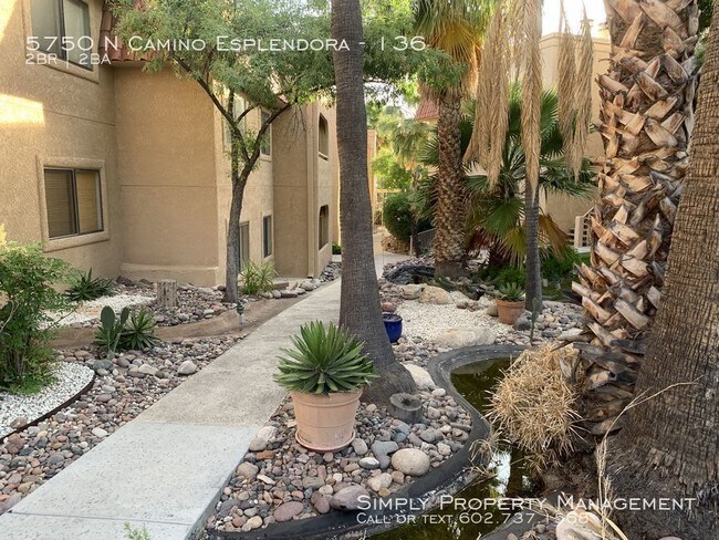 Foto del edificio - 5750 N Camino Esplendora
