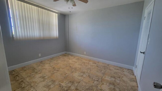 Foto del edificio - 4500 N Federal Hwy