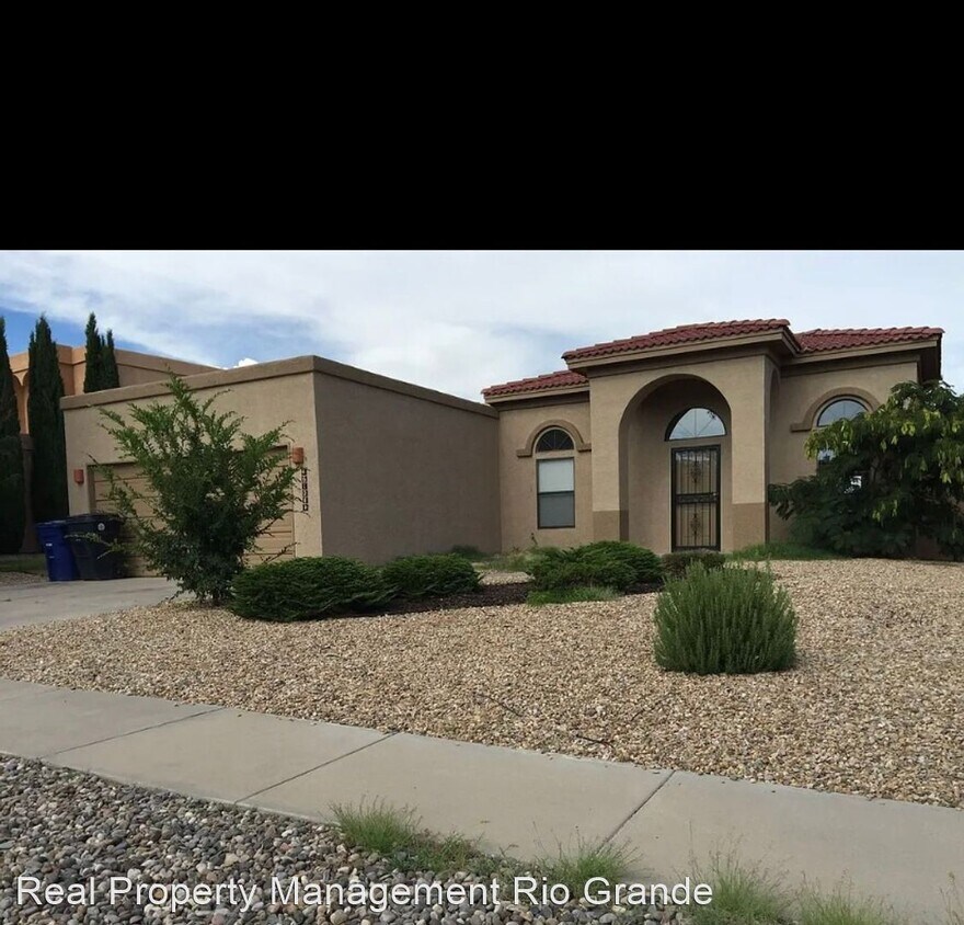Foto principal - 3 br, 2 bath House - 6104 Santolina Dr NW