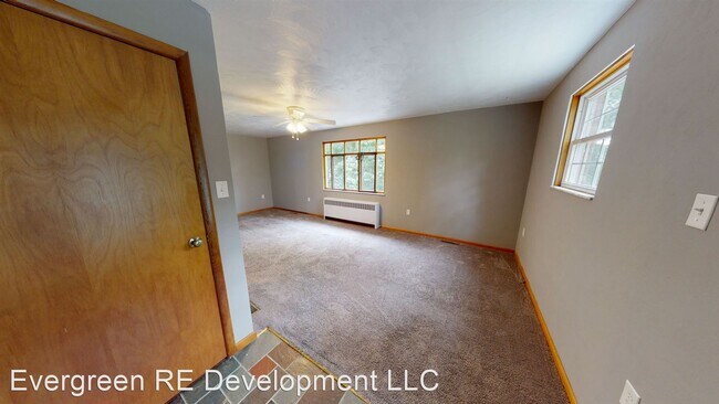 Building Photo - 2 br, 2 bath House - 366 White School Road
