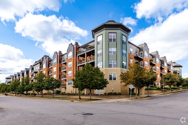 Building Photo - Highland Pointe