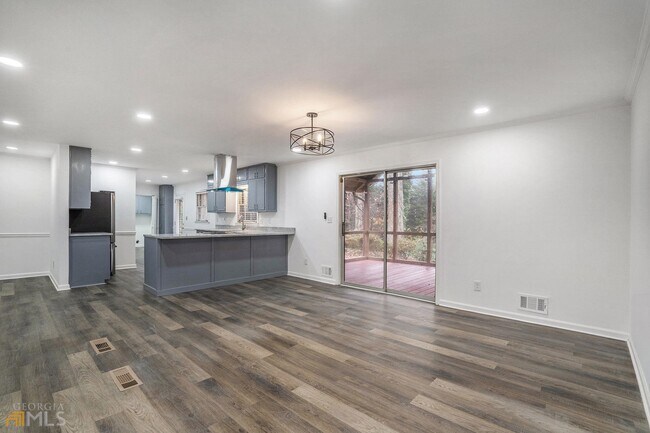 Foto del edificio - 3343 Spring Meadow Ct