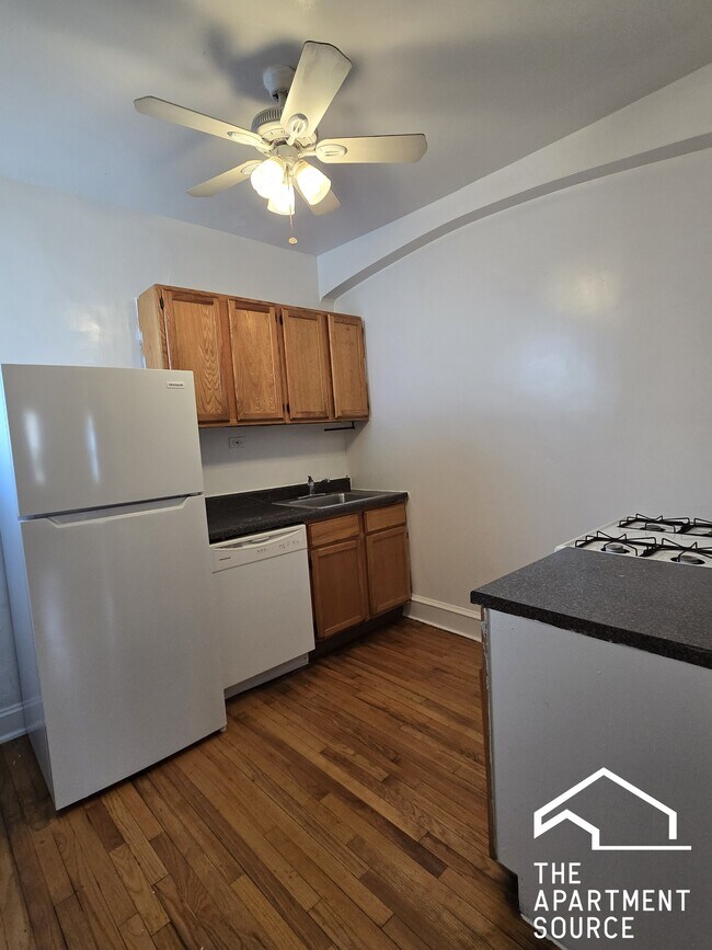 Building Photo - 4931 N Whipple St