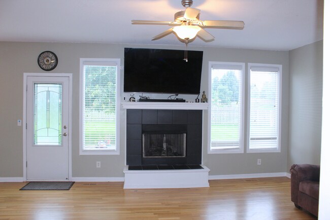 Foto del edificio - 13885 W 153rd Terrace
