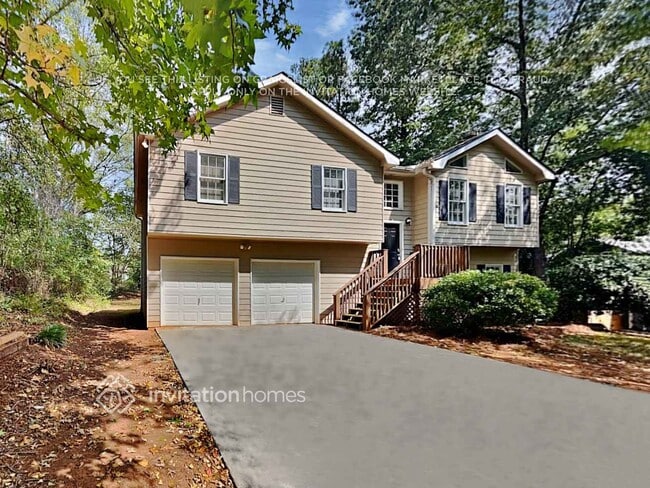 Building Photo - 1610 Windy Hill Pl SE