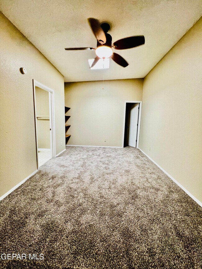 Foto del edificio - 2819 Wong Pl