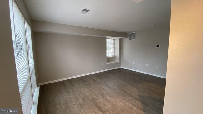 Building Photo - 413 Shannon Ct