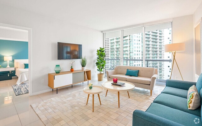 Building Photo - 485 Brickell Ave