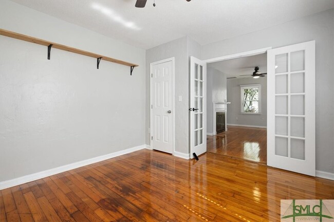 Foto del edificio - 1702 E 41st St