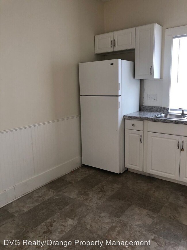 Building Photo - 2 br, 1 bath House - 2710 S. 18th St.