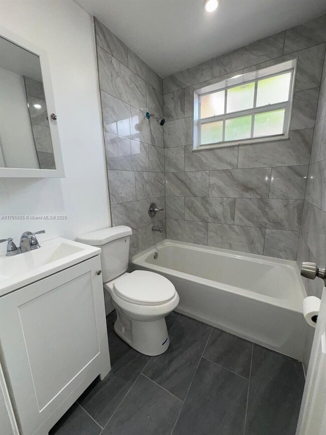 Foto del edificio - 1315 SW 3rd St