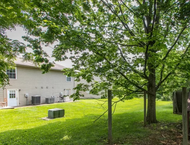 Building Photo - 1150 Horsemans Ln