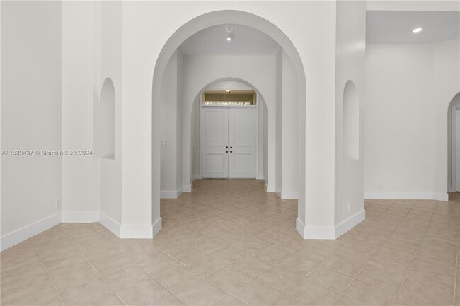 Building Photo - 1087 Deerwood Ln