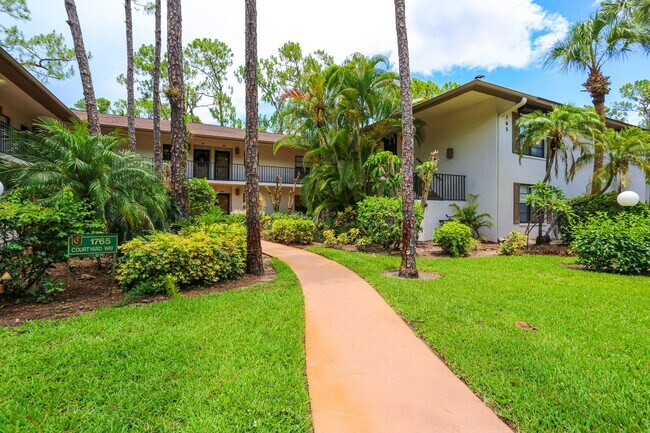 Foto del edificio - ** AVAILABLE FOR OFF SEASONAL RENTAL ** **QUIET COMMUNITY**AVAIL APRIL 2024***
