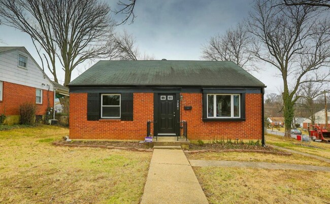 Foto del edificio - 720 Silver Creek Rd