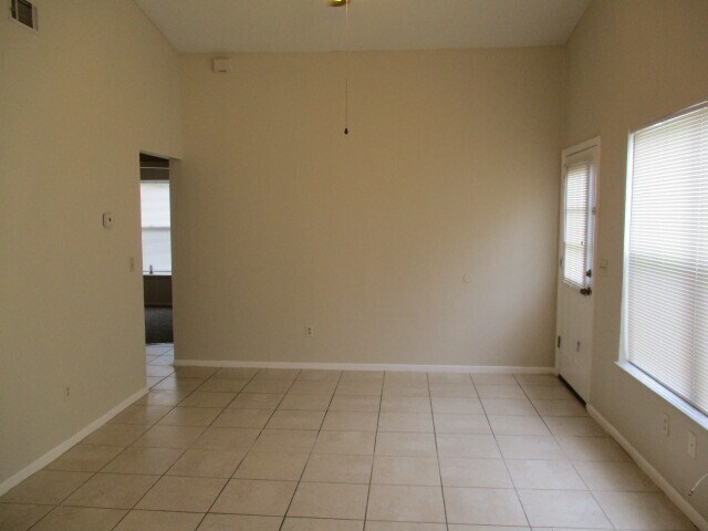 Foto del edificio - Condo in Chelsea Square, Kissimmee