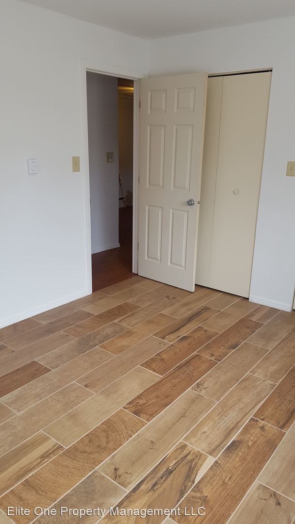 Foto del edificio - 2151 Meadow Ln