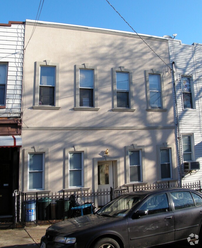 Building Photo - 503 Grandview Ave