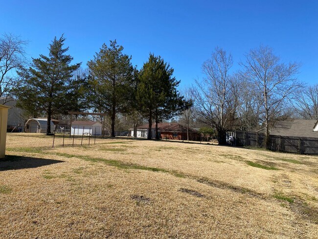 Foto del edificio - 5 BR 3 full BA House