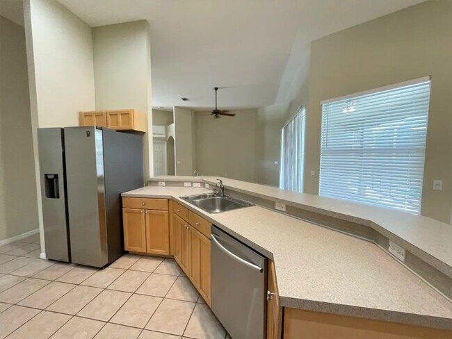 Foto del edificio - 1441 Wyndham Lakes Dr