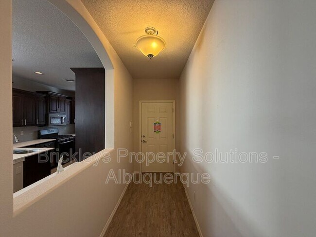 Foto del edificio - 5815 Mafraq Ave NW