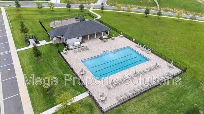 Foto del edificio - 12195 Stirrup Dr