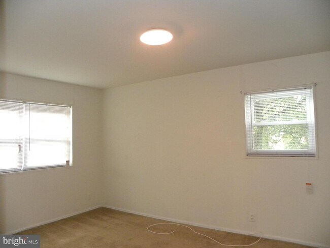 Foto del edificio - 120-8 Washington St NE