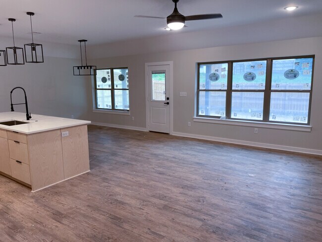 Foto del edificio - 17471 County Rd 4108