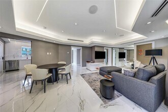 Building Photo - 10190 Collins Ave