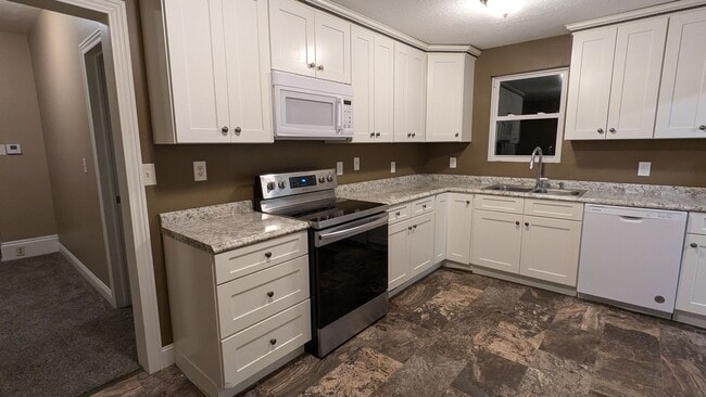 Building Photo - 3-Bedroom, 1-Bathroom Duplex Home for Rent in Perry