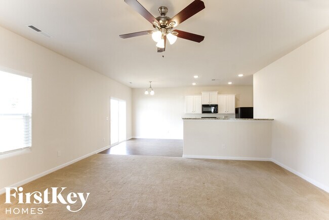 Building Photo - 9537 Weikert Rd