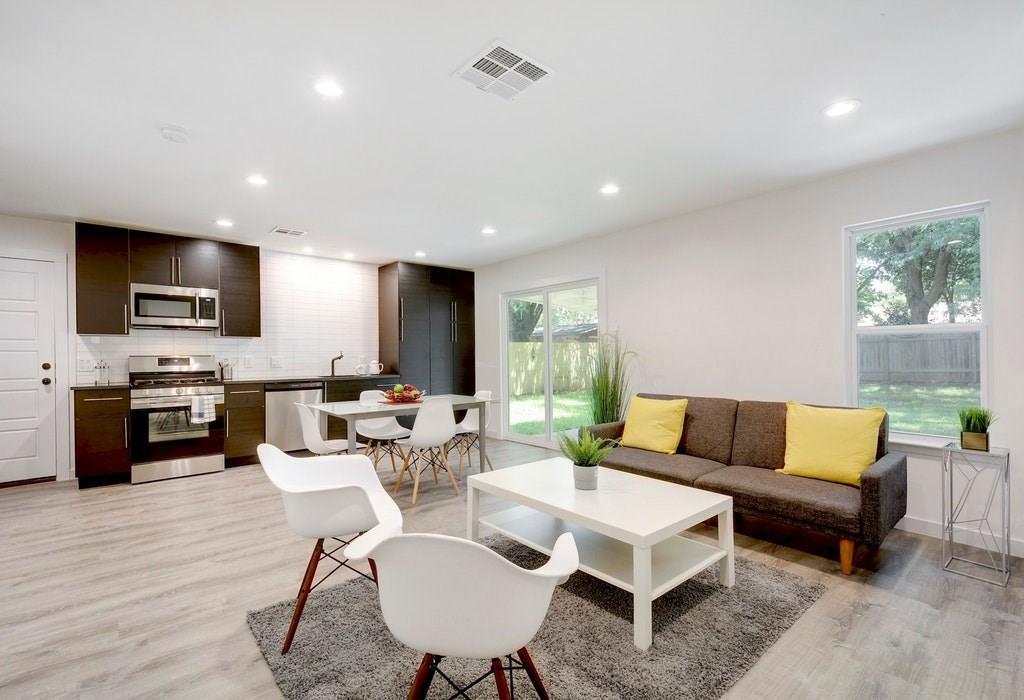 Foto principal - 306 Tamworth Ave