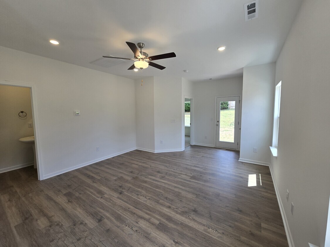 Foto principal - 5140 Pace Pk Cir