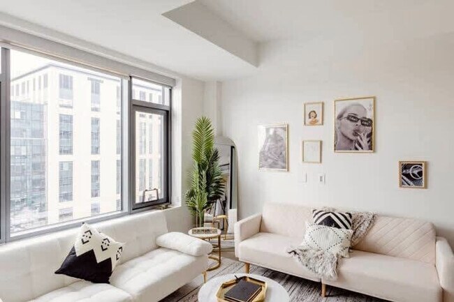 Foto del edificio - 300 Harrison Ave