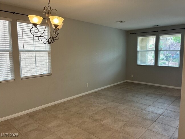 Foto del edificio - 5774 Blackbirch St