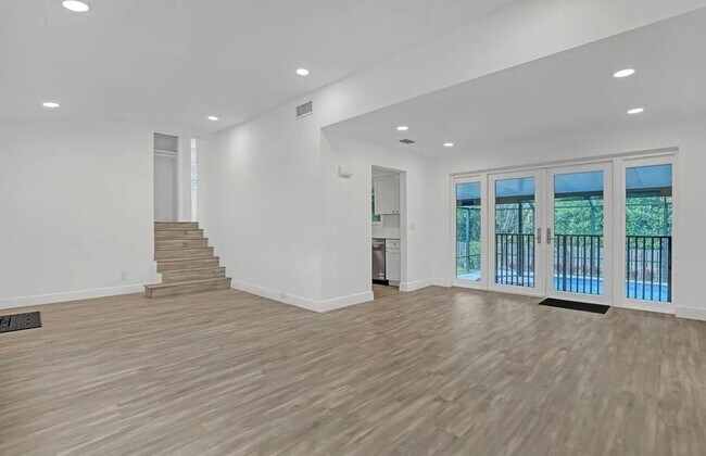Building Photo - 1505 High Ridge Rd