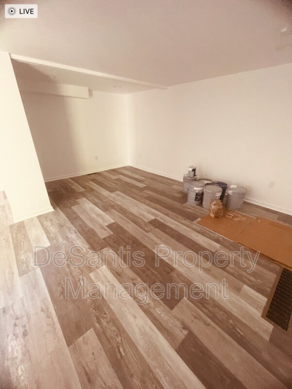 Building Photo - 623 Farragut St