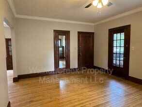 Building Photo - 17812 E Park Dr