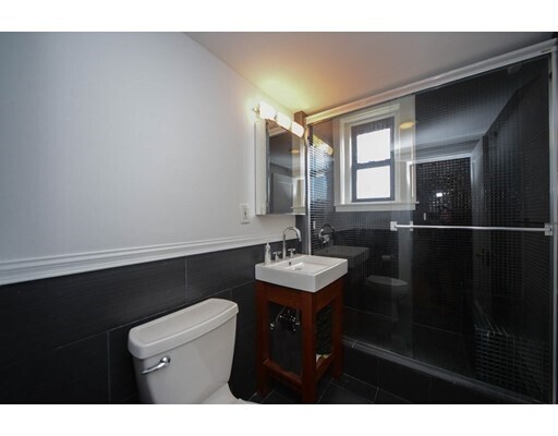 Building Photo - 464 Commonwealth Avenue