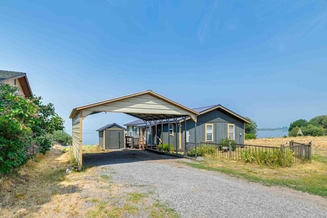 Building Photo - 37458 Modoc Point Rd