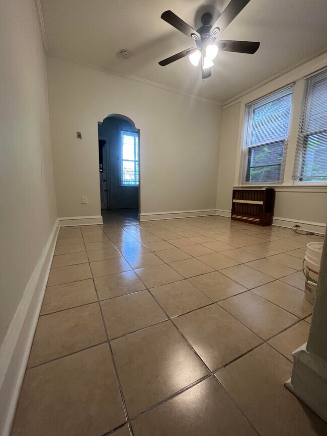 Foto del edificio - 6138 Locust St