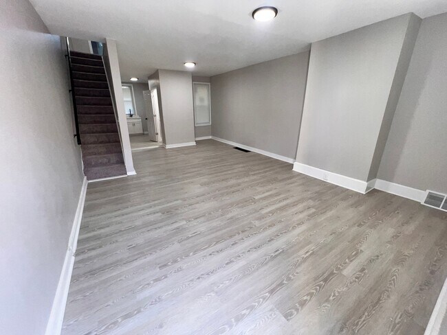 Building Photo - 3-Bedroom Row Home in Philadelphia with Modern Finishes and Front Porch
